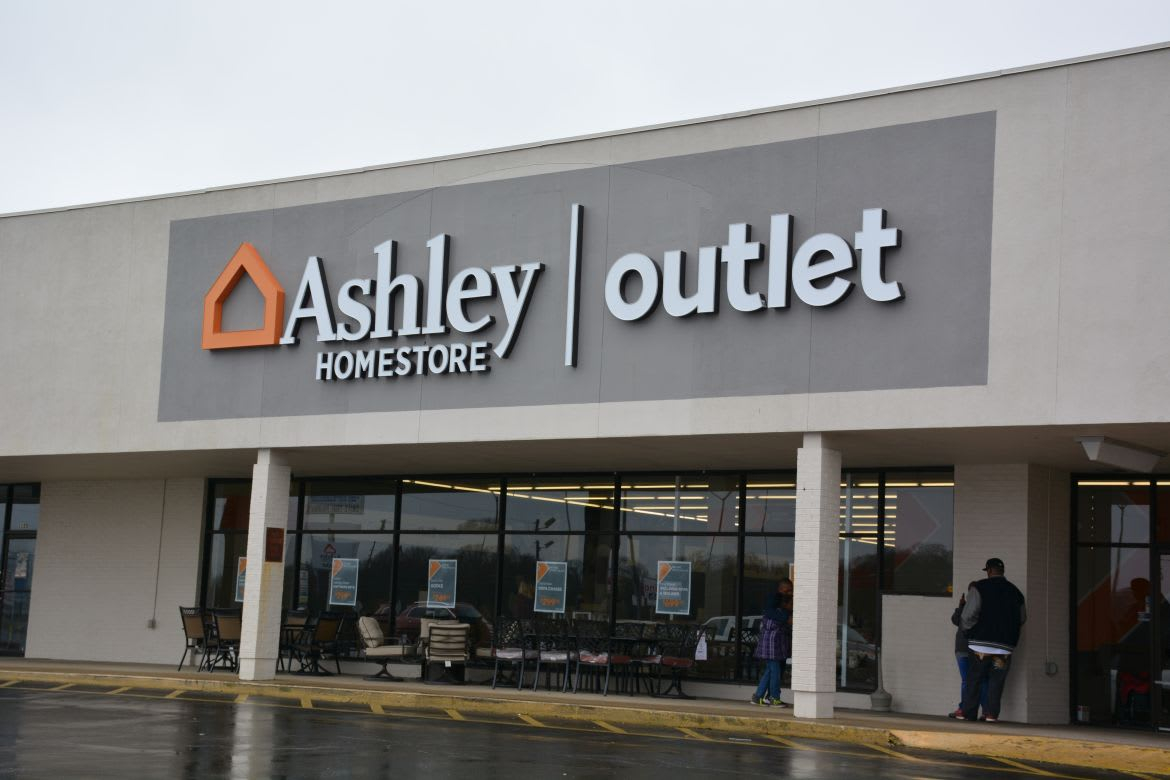 Furniture And Mattress Store At 1153 Fort Campbell Blvd regarding Ashley Furniture Homestore Outlet