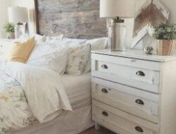 How To Design A Shabby Chic Bedroom