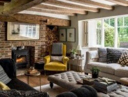 Cottage Living Room Design