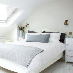 Stunning Small Attic Bedroom Design Ideas 13 | Attic Bedroom inside Dormer Bedroom Design Ideas