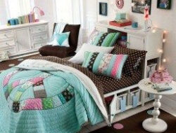 How To Design A Small Bedroom For A Teenage Girl