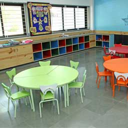Sai Enterprise Surat Pioneers In School Furniture , College with Lab Design Furniture